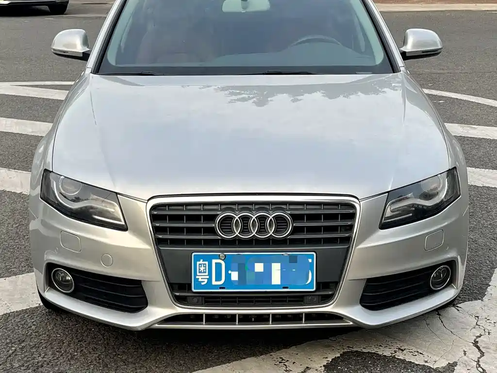 Audi A4L 2012 — фото 2