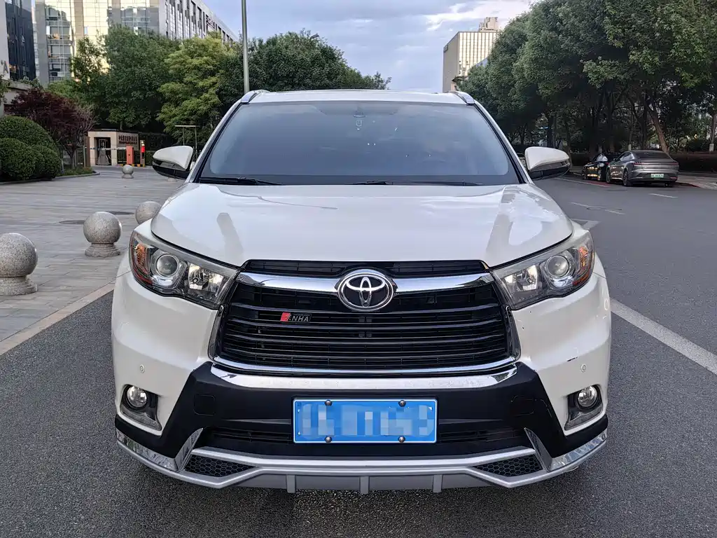Toyota Highlander 2016 — фото 6