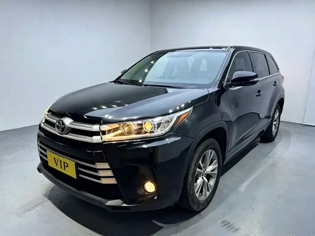 Toyota Highlander 2019 — фото 1
