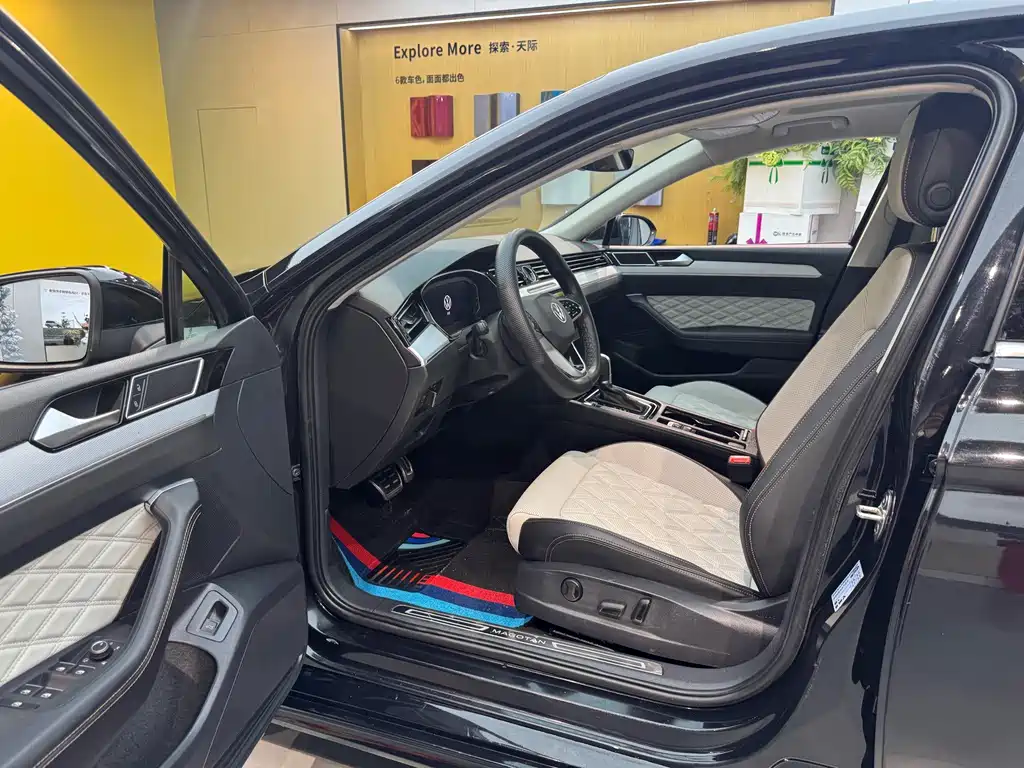 Volkswagen Magotan 2024