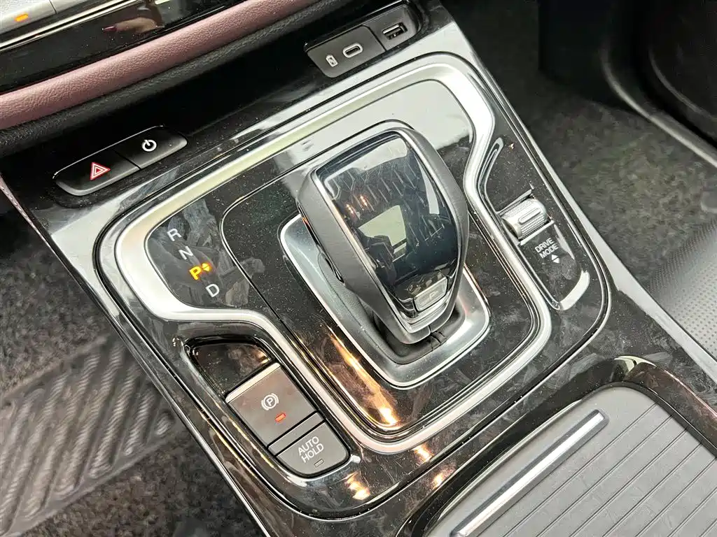 GAC Trumpchi M6 2023 — фото 19