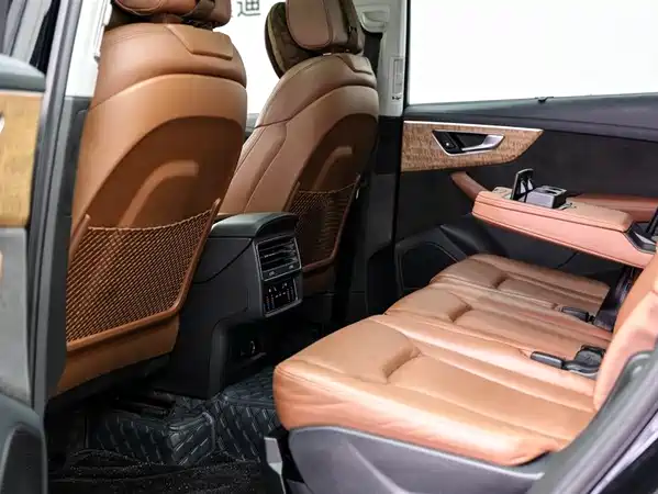 Audi Q7 2021