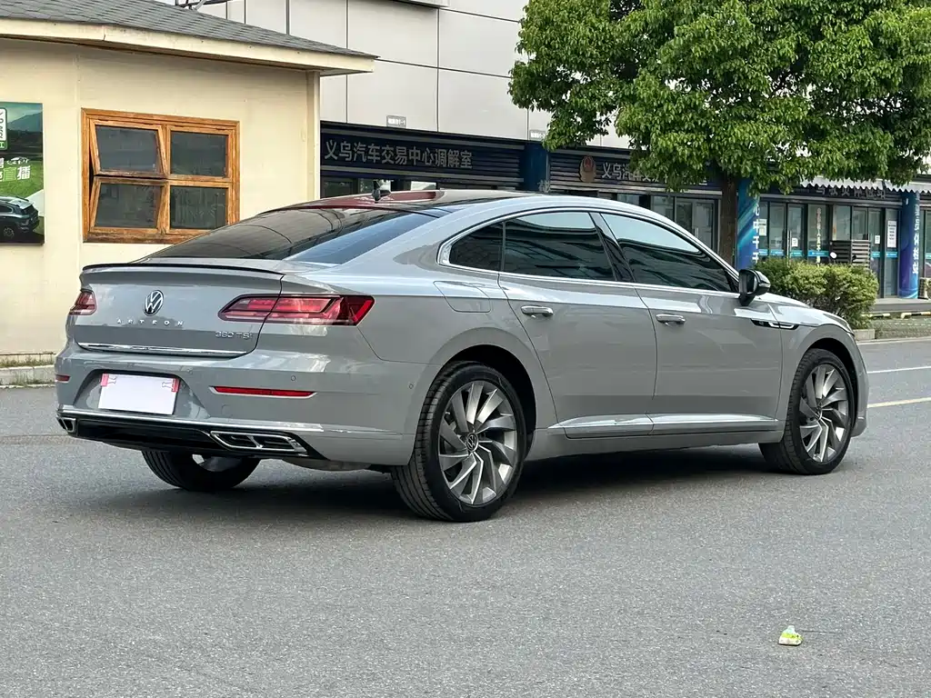 Volkswagen CC 2023 — фото 13