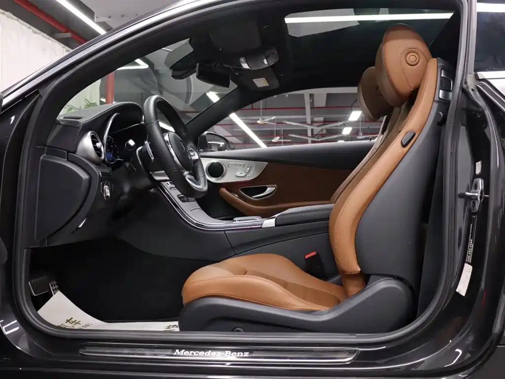 Mercedes-Benz C-Class 2022 — фото 7