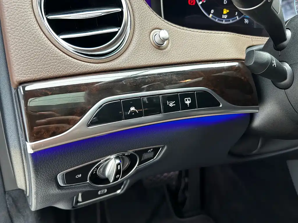 Mercedes-Benz Maybach S-Class 2019 — фото 8