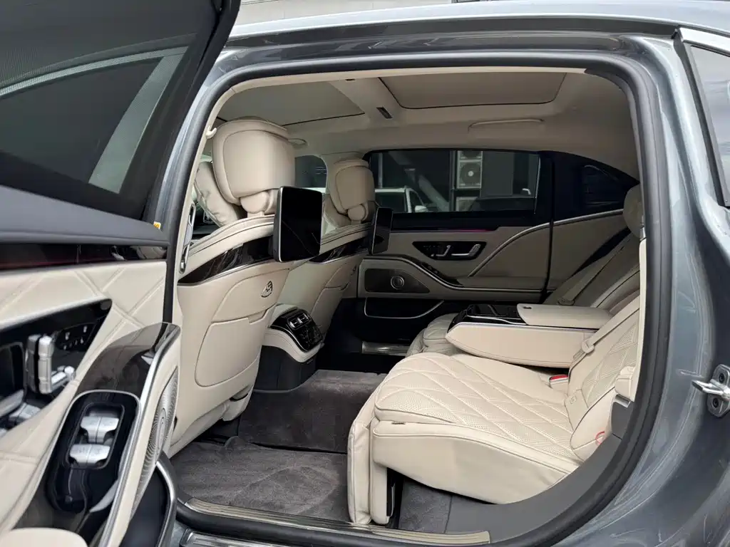 Mercedes-Benz Maybach S-Class 2026 — фото 14