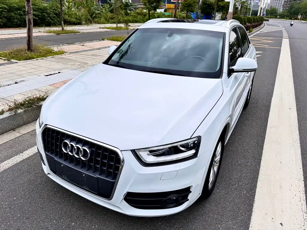 Audi Q3 2015 — фото 1