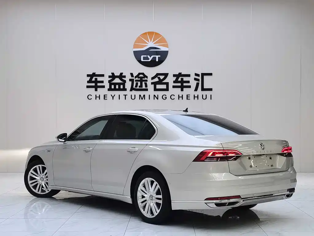 Volkswagen Phideon 2017 — фото 4