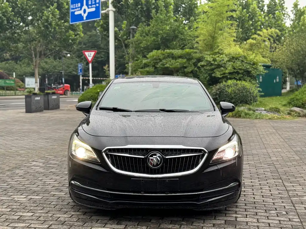 Buick LaCrosse 2016 — фото 2