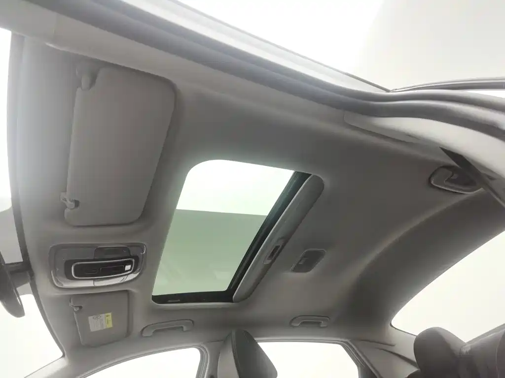 Hyundai Elantra 2022 — фото 14