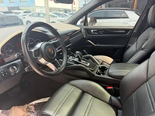 Porsche Cayenne 2019