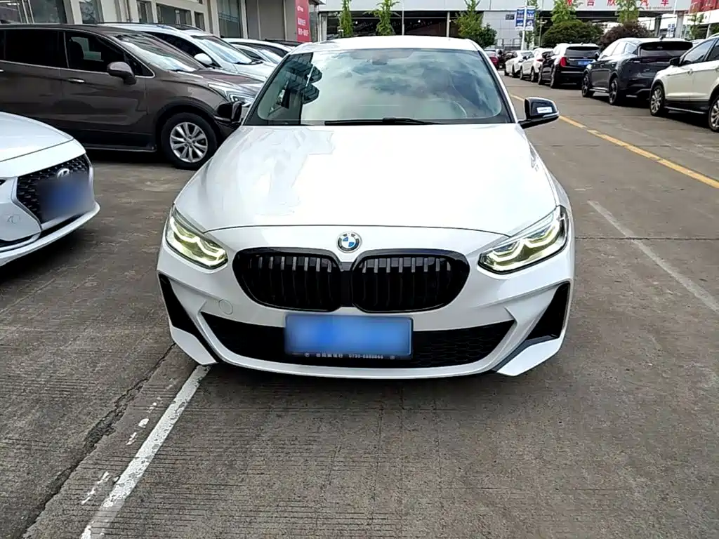 BMW 1 Series 2021