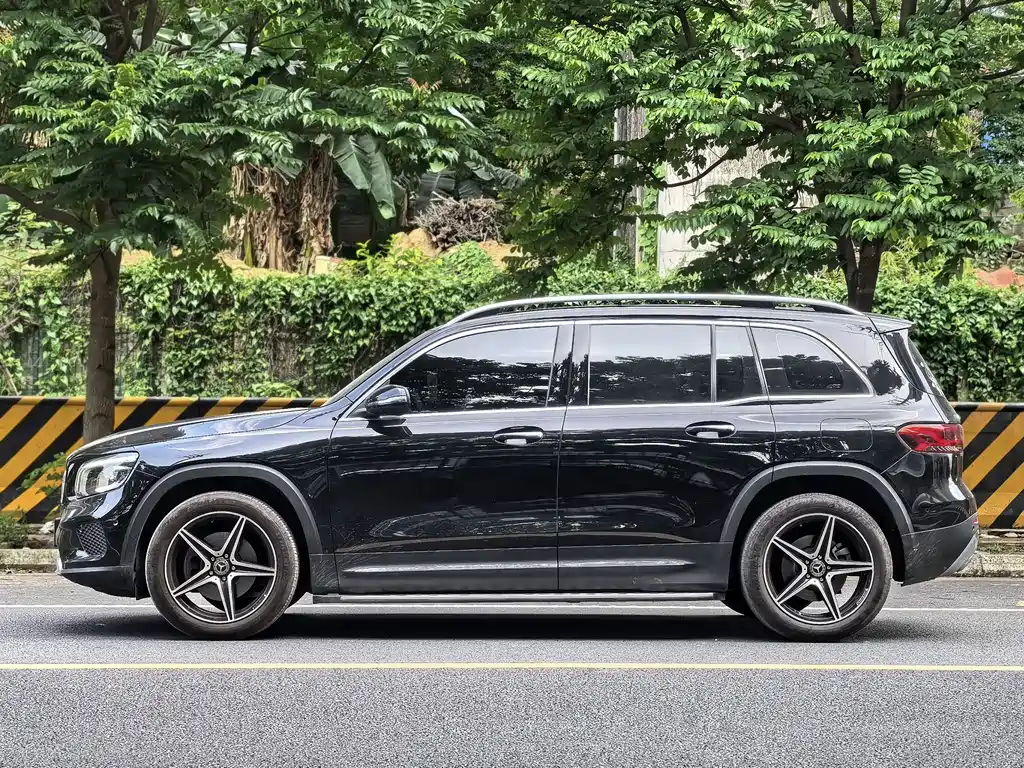 Mercedes-Benz GLB 2022 — фото 6