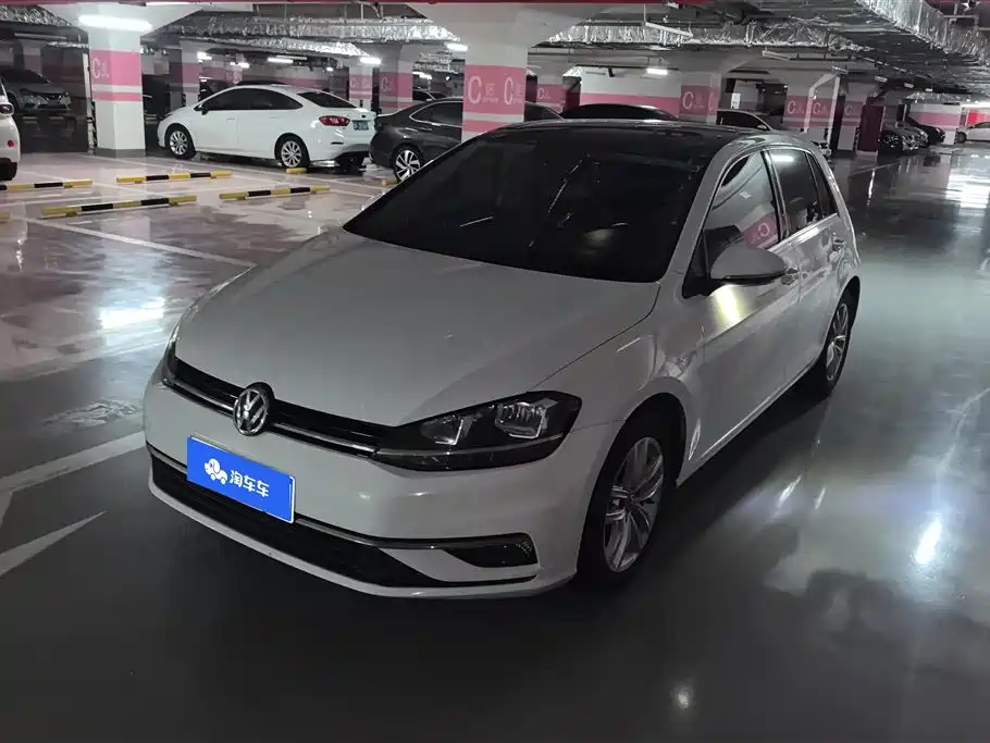 Volkswagen Golf 2018 — фото 1