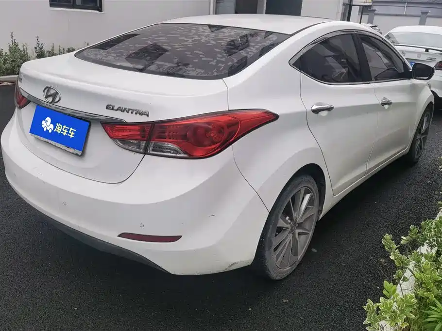 Hyundai Elantra Langdong 2015 — фото 3