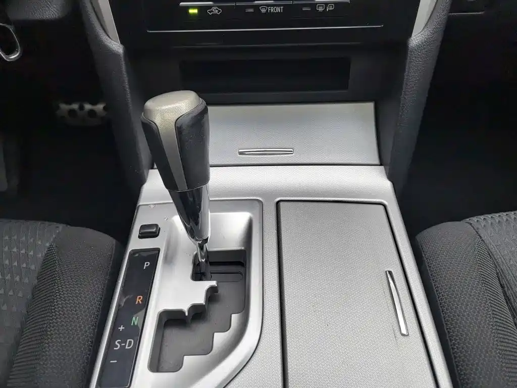 Toyota Camry 2013 — фото 13