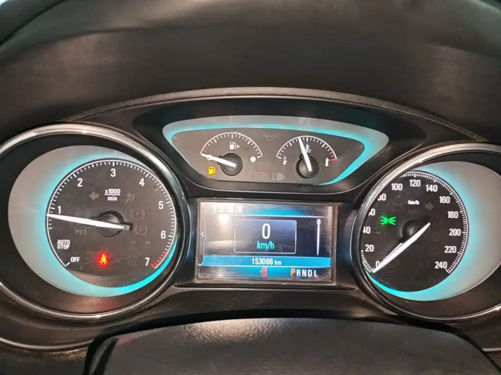 Buick Envision Plus 2017 — фото 12