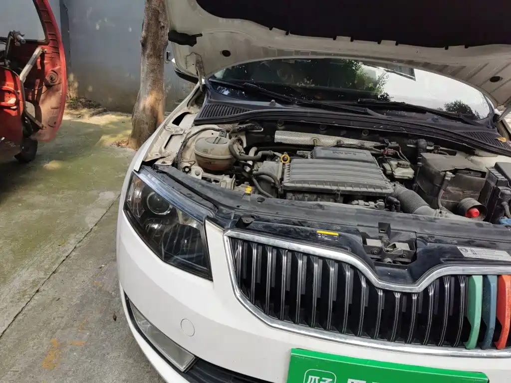 Skoda Octavia 2014 — фото 21