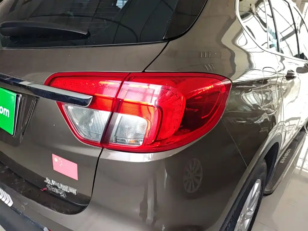 Buick Envision Plus 2017 — фото 8