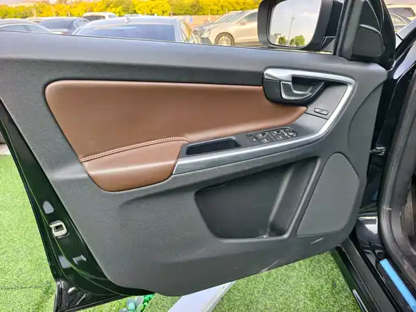 Volvo XC60 2015