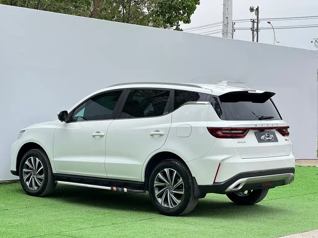 Geely Vision X6 2022 — фото 6