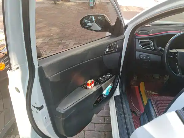 Hyundai Mistra 2015