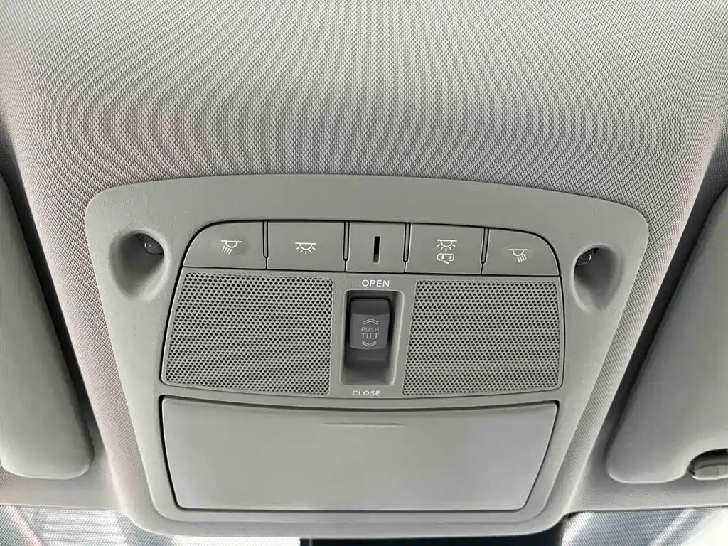 Nissan X-Trail 2025 — фото 14