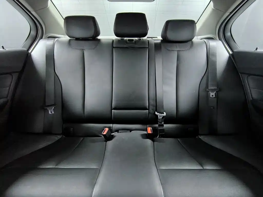 BMW 3 Series 2013 — фото 13
