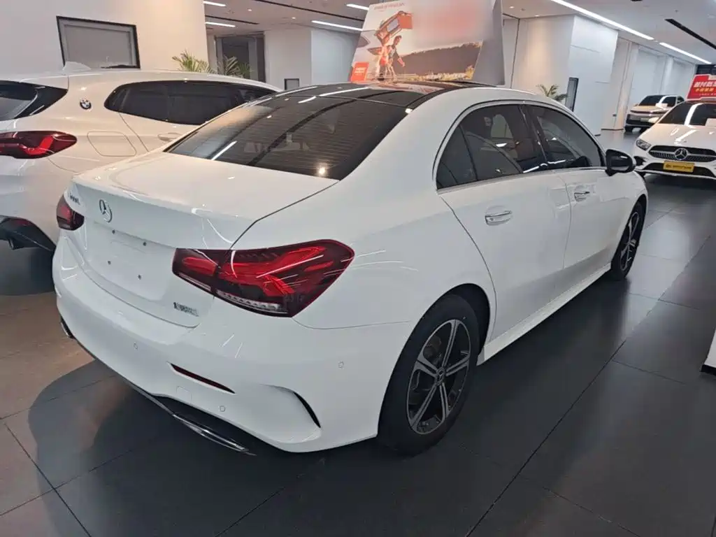 Mercedes-Benz A-Class 2023 — фото 7