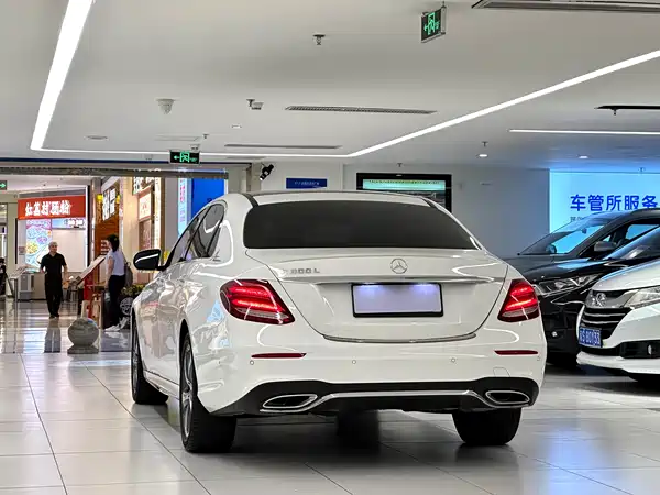 Mercedes-Benz E-Class 2018