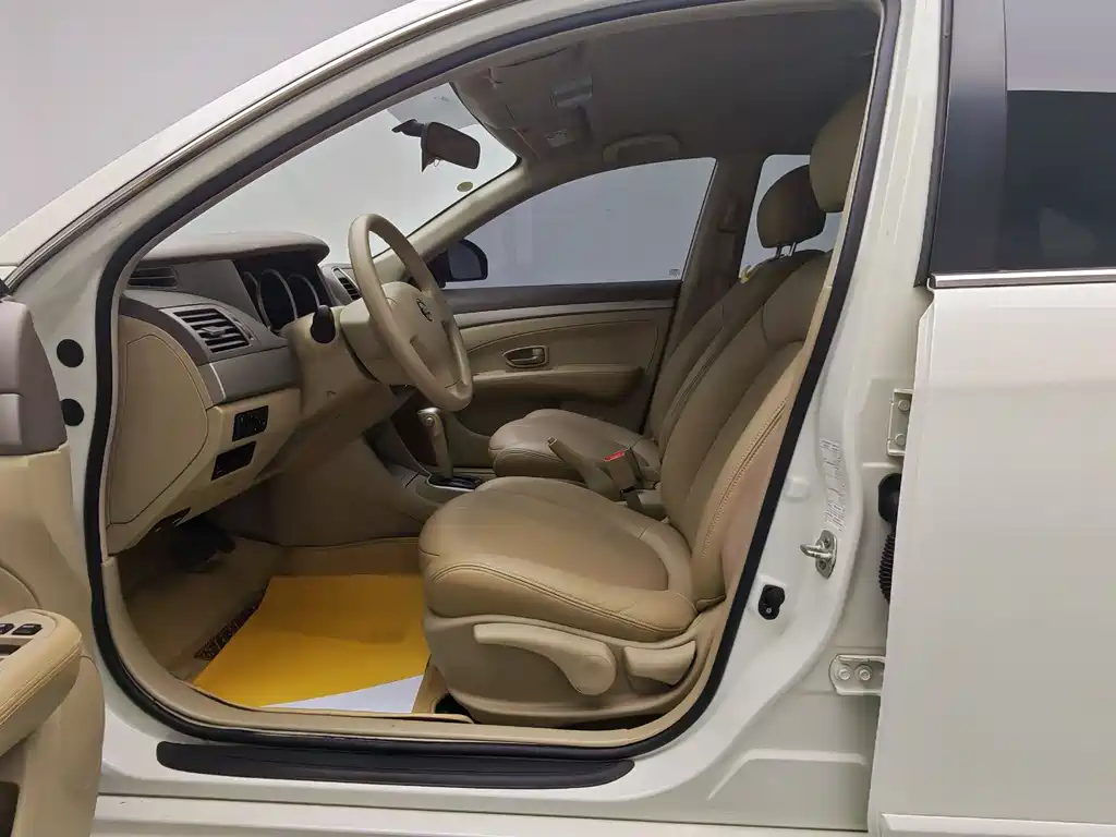 Nissan Sylphy 2016 — фото 7