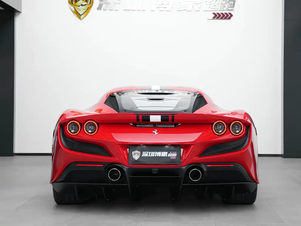 Ferrari F8 2021 — фото 11