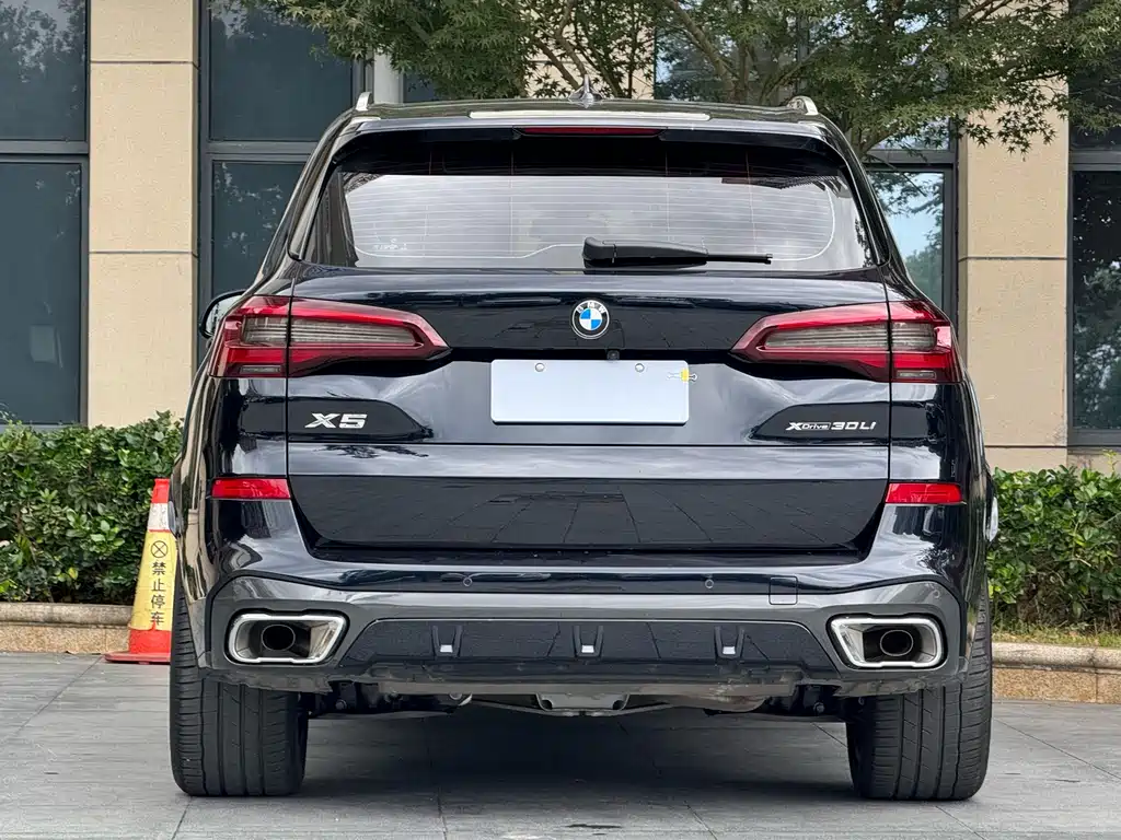 BMW X5 2023 — фото 11