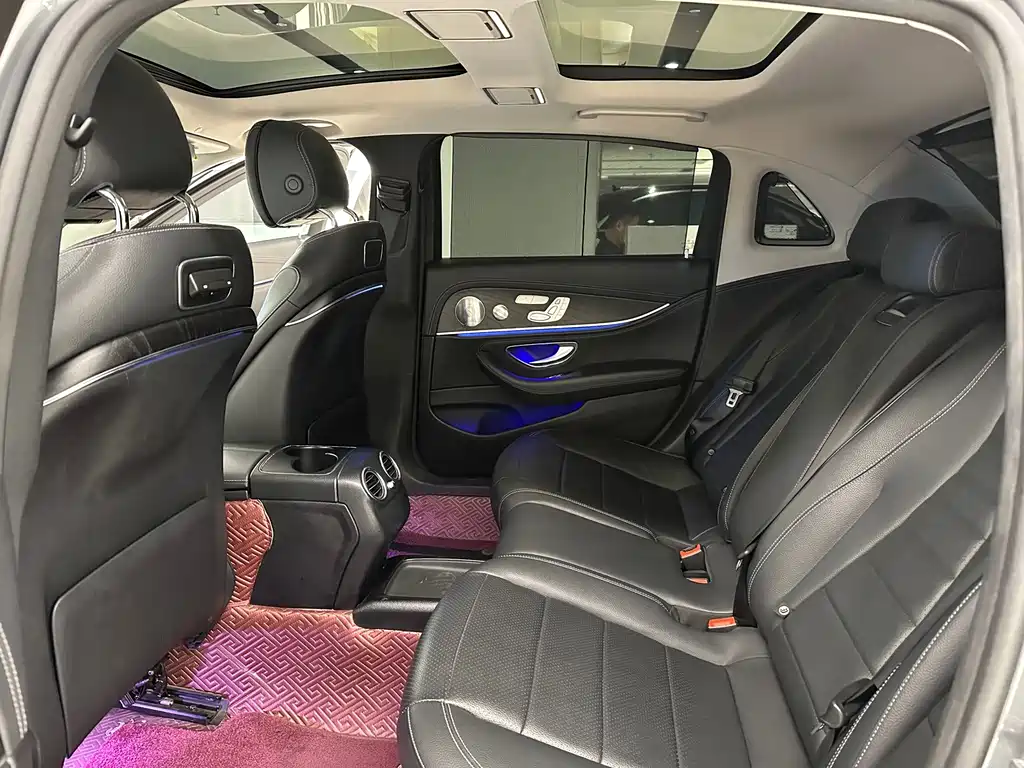 Mercedes-Benz E-Class 2020 — фото 15