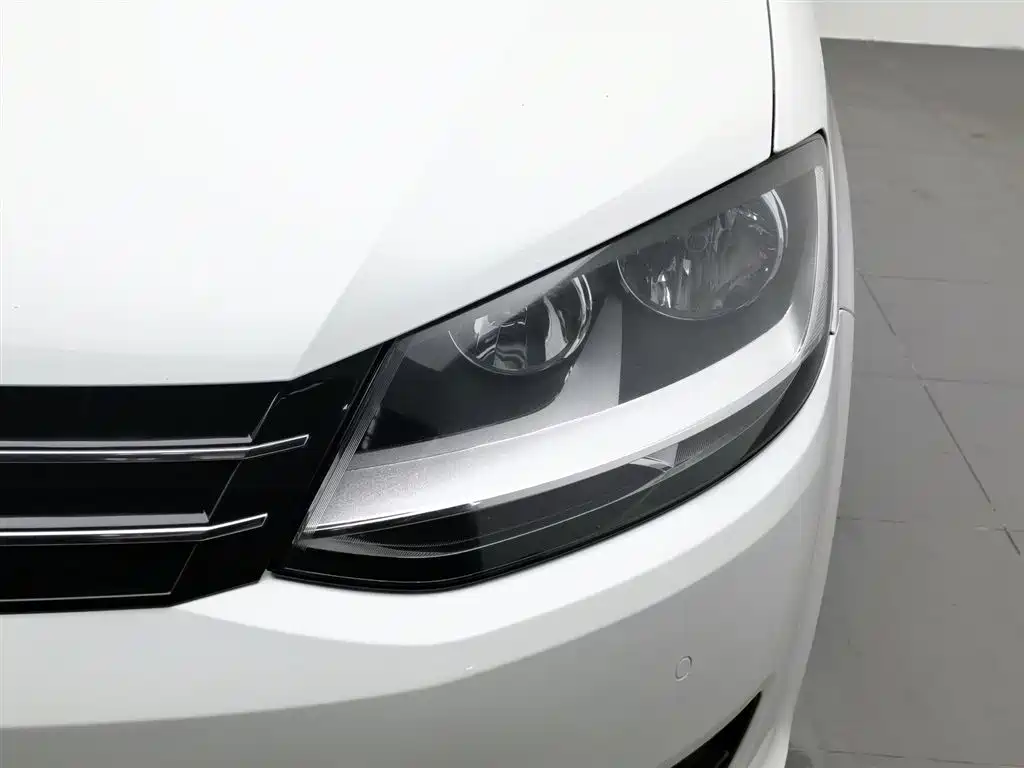 Volkswagen Sharan 2017 — фото 7
