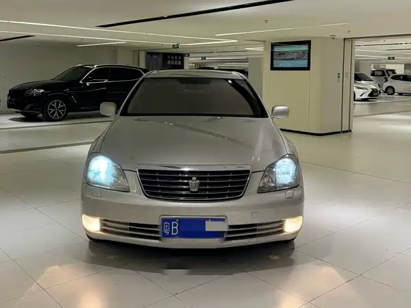 Toyota Crown 2008
