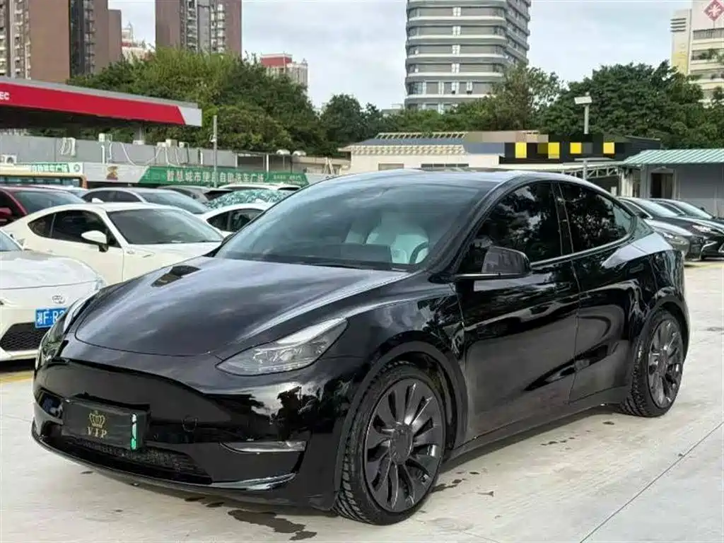 Tesla Model Y 2022 — фото 1