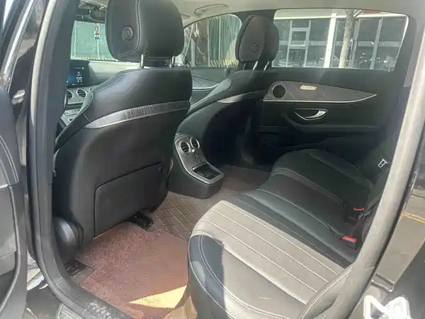 Mercedes-Benz E-Class 2023