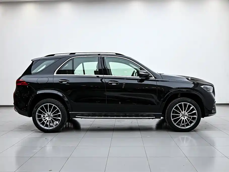 Mercedes-Benz GLE 2023 — фото 6