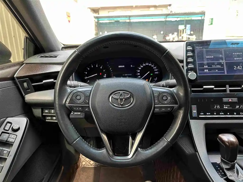 Toyota Avalon 2022 — фото 10
