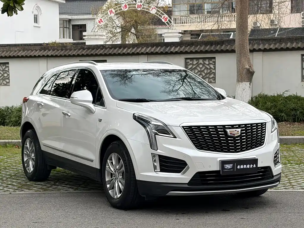 Cadillac XT5 2022 — фото 3
