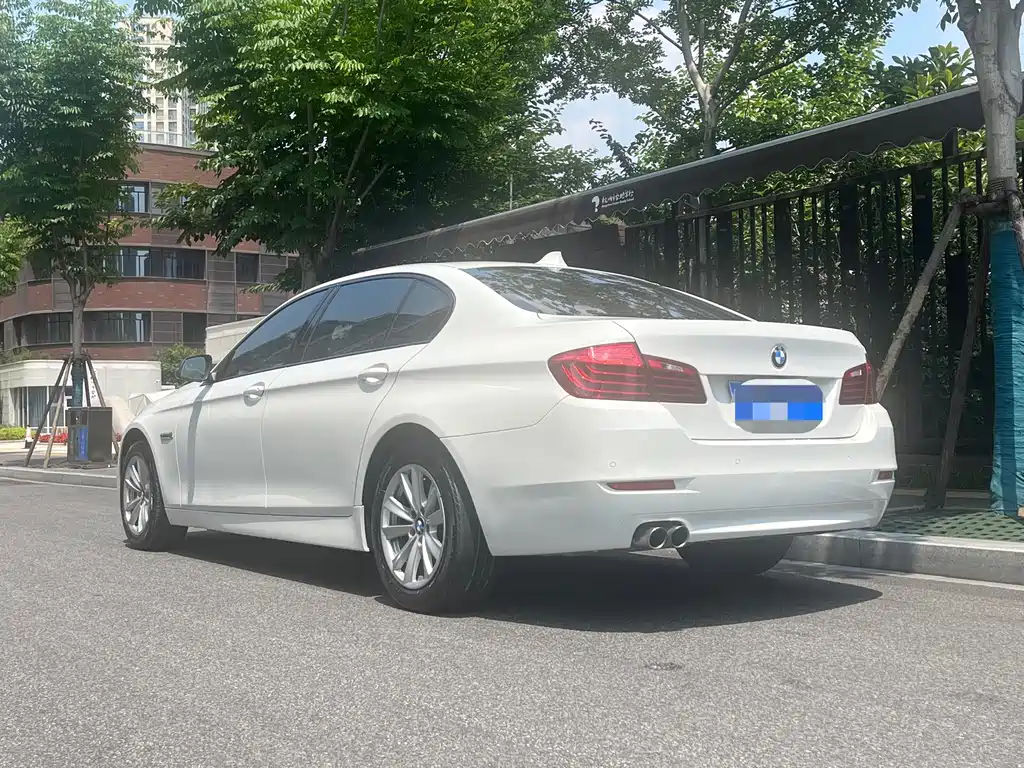 BMW 5 Series 2016 — фото 4