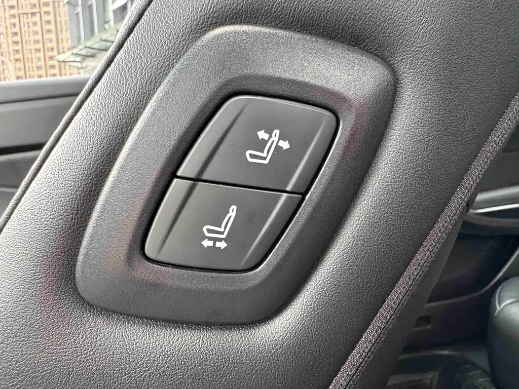 Toyota Avalon 2022 — фото 24