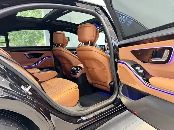 Mercedes-Benz S-Class 2023