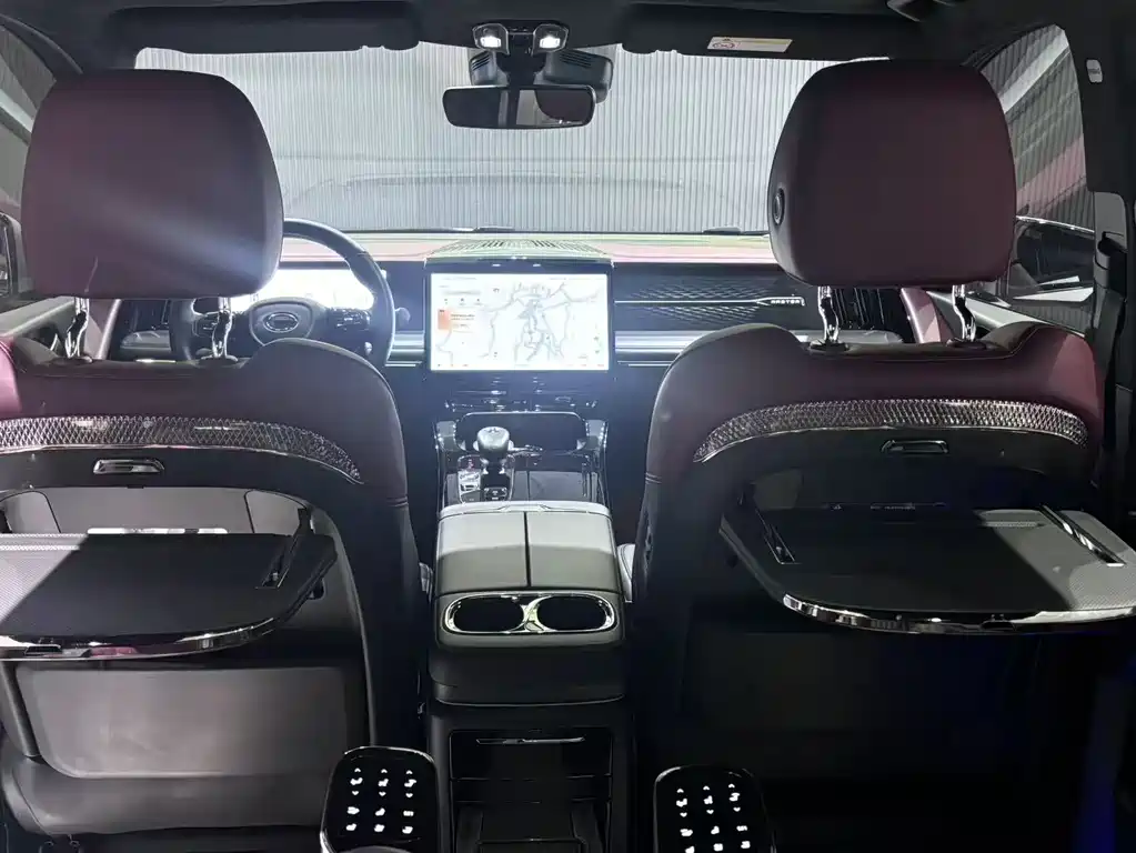 GAC Motor Trumpchi M8 2023 — фото 13