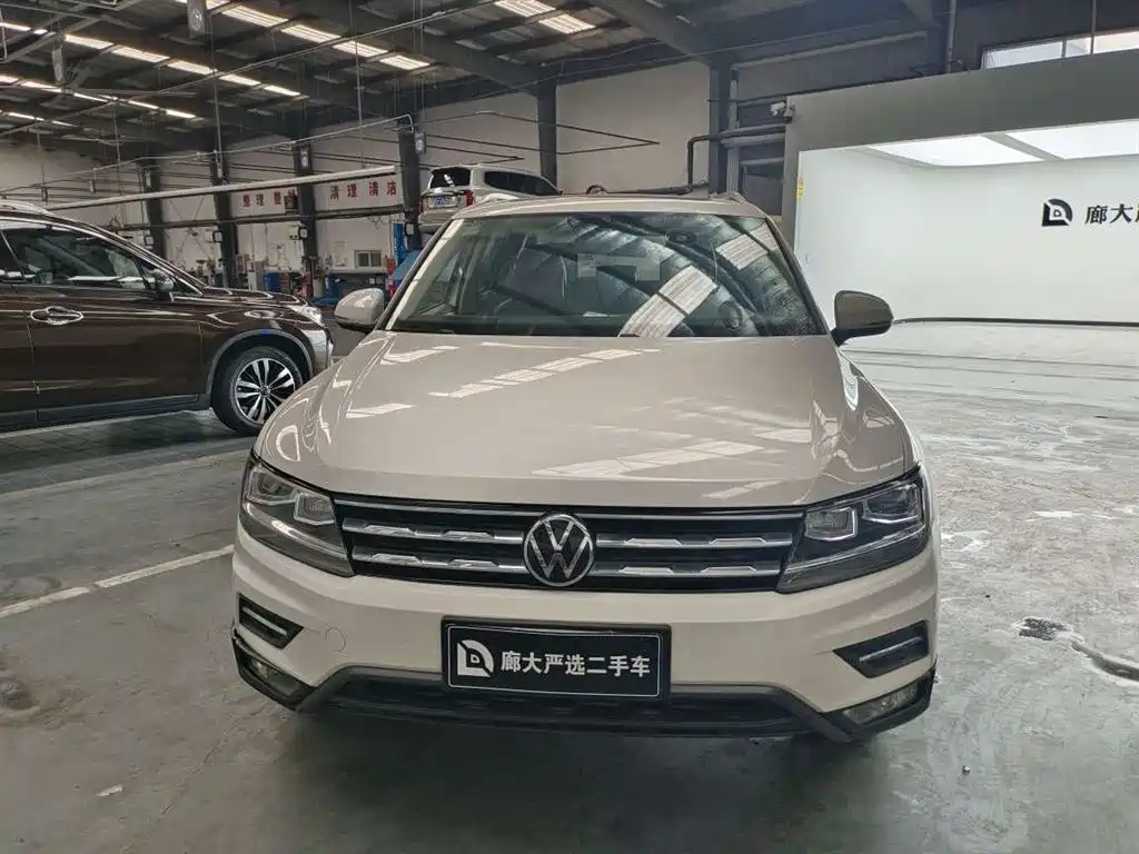 Volkswagen Tiguan L 2020 — фото 2