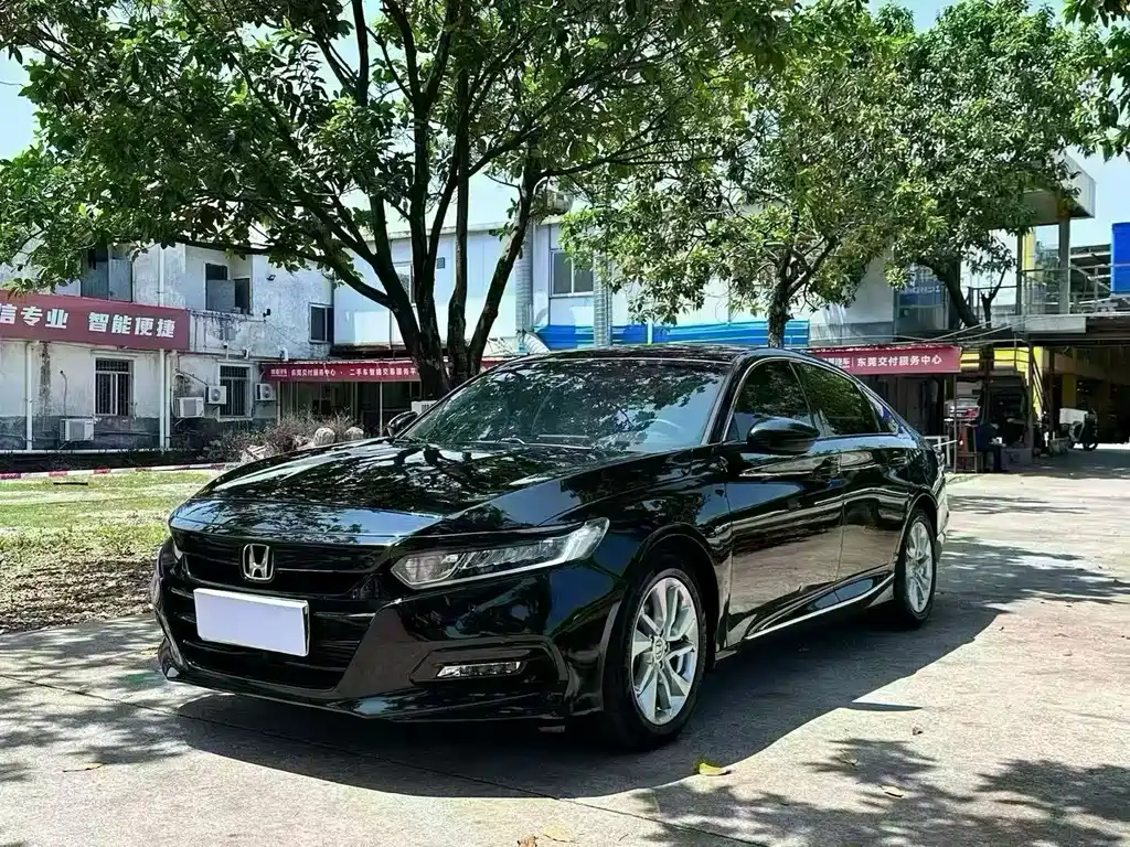 Honda Accord 2019 — фото 1