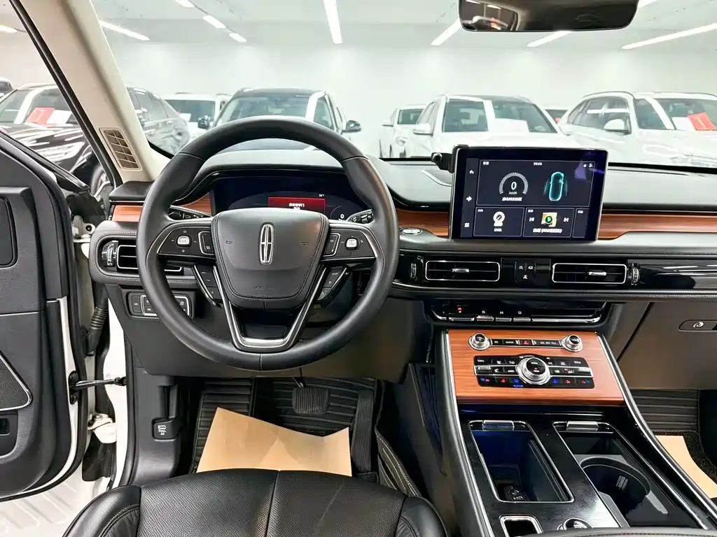 Lincoln Aviator 2019 — фото 10
