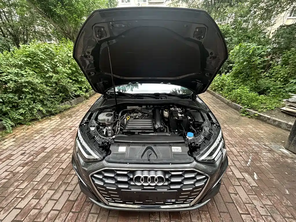 Audi A3 2023 — фото 18