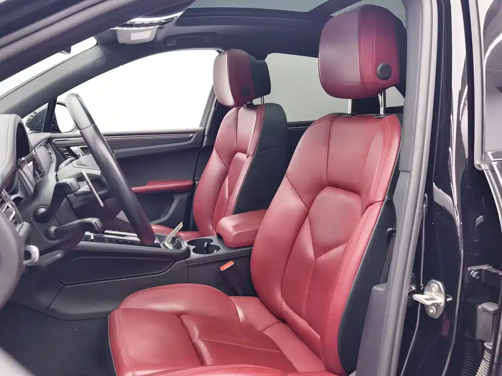 Porsche Macan 2023 — фото 10